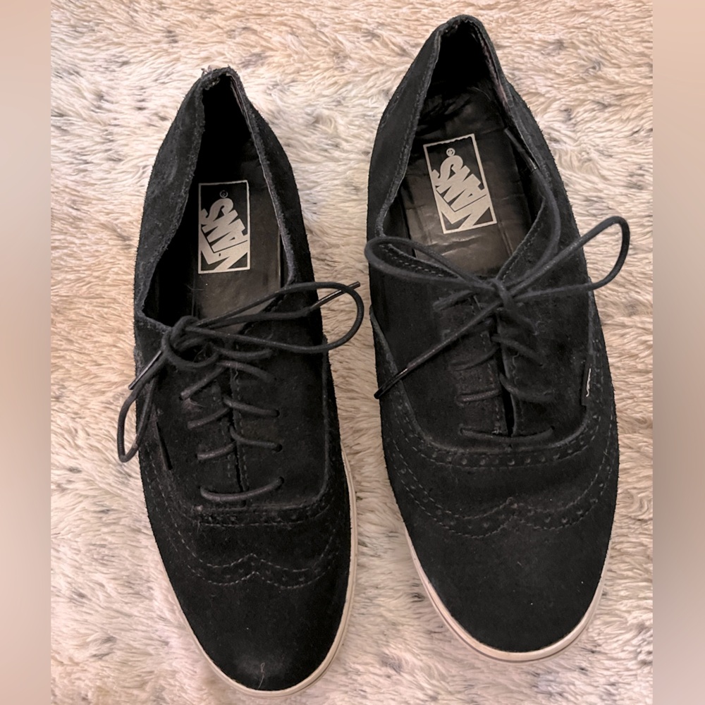 Black suede vans